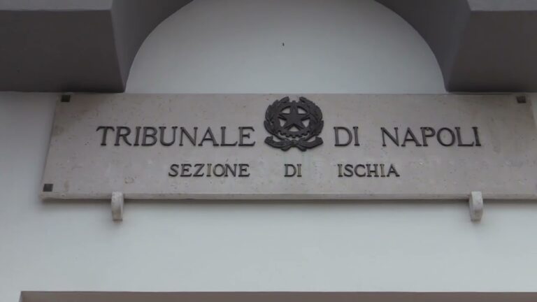 PARCHEGGIO LA SIENA, IL PROCESSO PARTE CON UN RINVIO