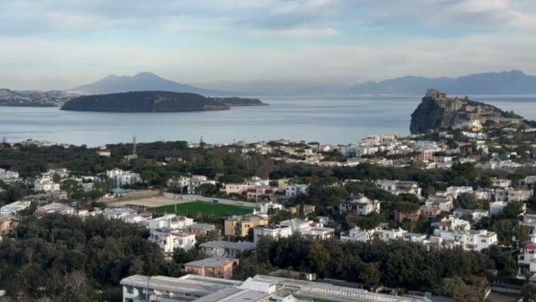 ISCHIA, I LAVORI ALLO STADIO RISPOLI SI AVVICINANO AL TRAGUARDO. ECCO IL MANTO ERBOSO