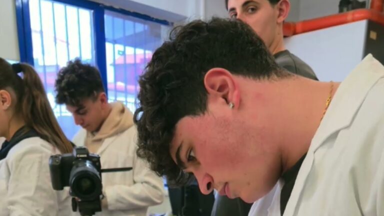 IL MATTEI DI CASAMICCIOLA TRA LE ECCELLENZE DI MAD FOR SCIENCE: LA GIOIA DEL PROF. DI MASSA