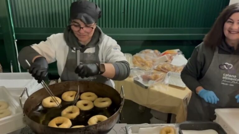 SOLIDARIETÀ IN FIAMME ALLA CATENA ALIMENTARE: IL FUCARAZZO CHE ACCENDE I CUORI