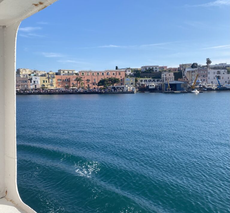 Procida, Ambrosino: nel trasporto marittimo il fattore umano resta il vero valore aggiunto