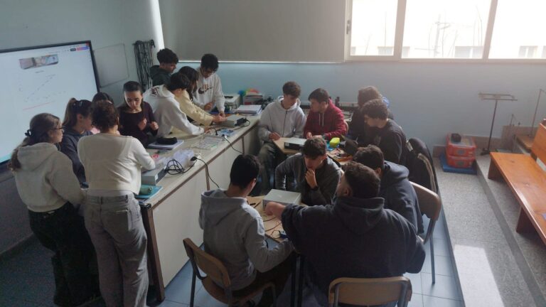 Ischia: al Liceo Buchner la fisica si impara facendo: il valore della didattica laboratoriale