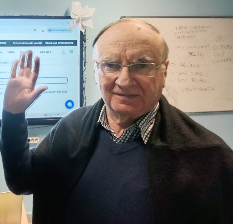 Liceo Buchner in lutto: addio al prof. Vincenzo Di Meglio, maestro di cultura e memoria di Ischia