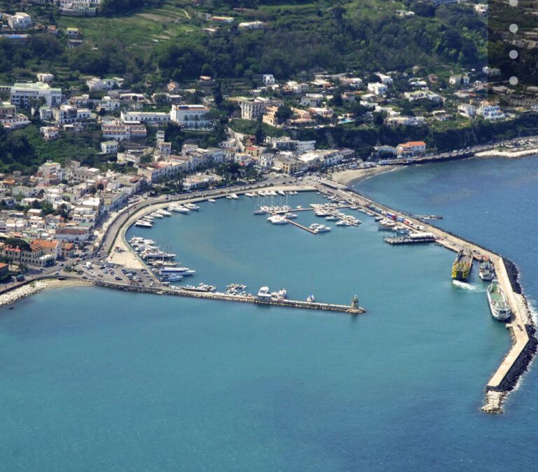 Casamicciola approva il calendario degli eventi 2026: 120mila euro per turismo, promozione e fiere internazionali