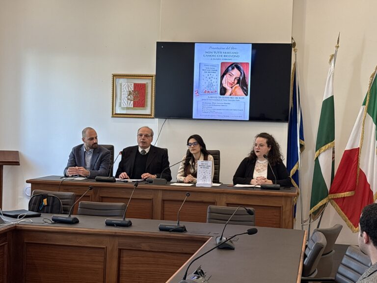 Una giovane autrice e un grande tema: l’amore raccontato senza filtri nel libro di esordio di Olimpia Ambrosio 