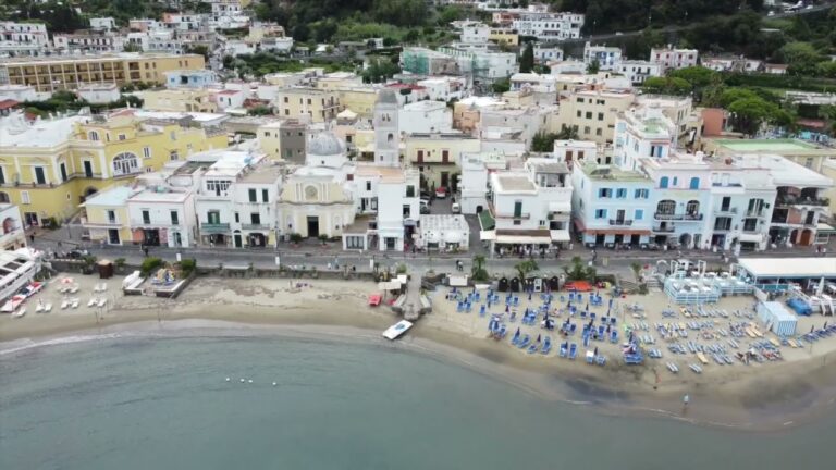 LACCO, STANGATA SU TRE ATTIVITA’ COMMERCIALI: CHIUSE PER 30 GIORNI