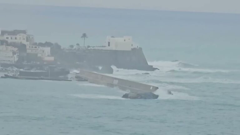 DANNI AL LITORALE, FORIO CHIEDE LO STATO DI CALAMITA’ NATURALE