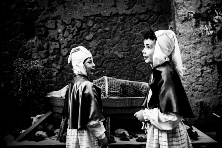 Procida Infinita, la Tradizione del Venerdì Santo che unisce Generazioni 