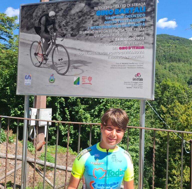 Il coraggio di Osvaldo, il bambino che salva un ciclista dopo un grave incidente a Serrara Fontana