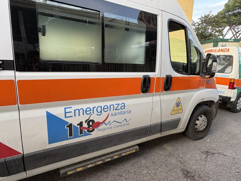 Ischia, uomo rinvenuto senza vita nella sua vettura