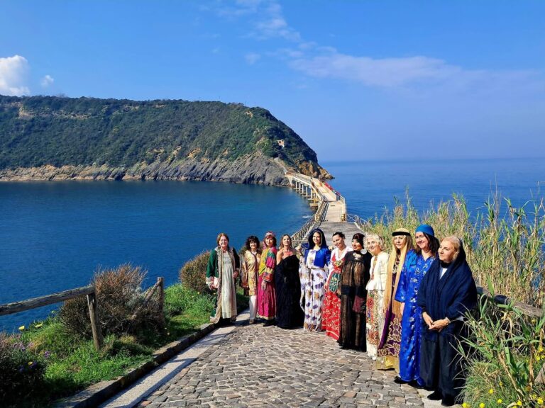 Procida celebra l’8 marzo con il Mediterraneo al centro: tradizioni, identità e un progetto museale dedicato alle donne