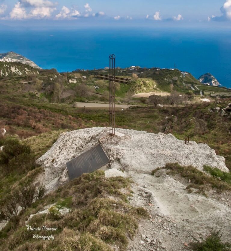 Ischia, 8 marzo 1947 e il ricordo dell’incidente aereo sul monte Epomeo tra memoria e storia 