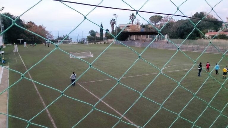 Casamicciola, affidati i lavori per il campo sportivo “Monti‑Di Meglio”: incarico da 89mila euro