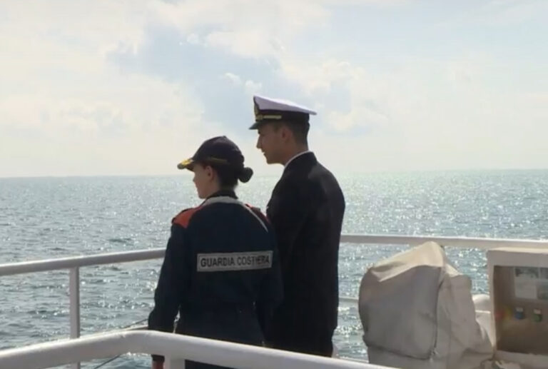 Regno di Nettuno, Recuperata una rete fantasma di 300 metri al largo di Ischia: operazione della Nave Gregoretti