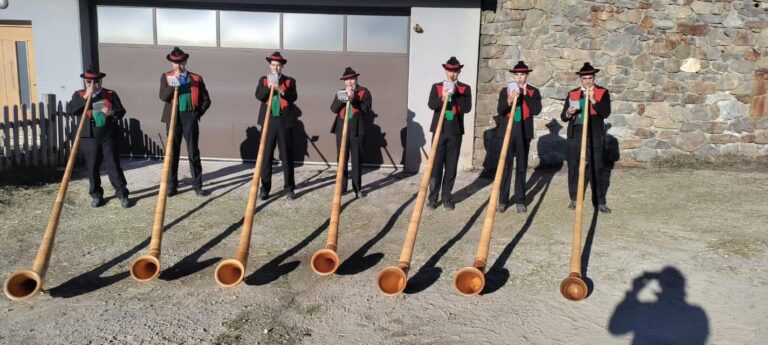 I suoni delle Alpi arrivano a Casamicciola