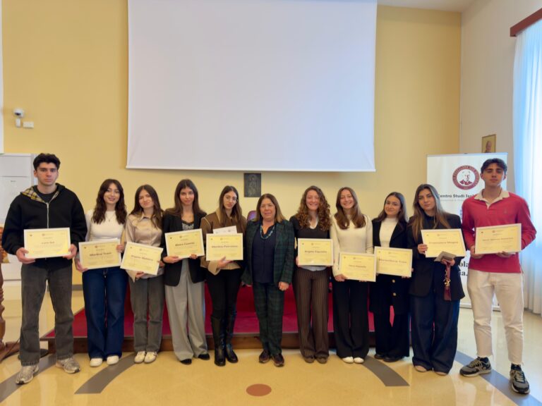 Centro Studi Isola d’Ischia: festa di cultura e talento per la premiazione delle borse di studio del Liceo Buchner