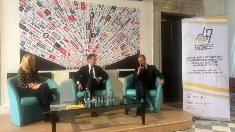 Ischia, The Guardian e Ukrainska Pravda i premi internazionali