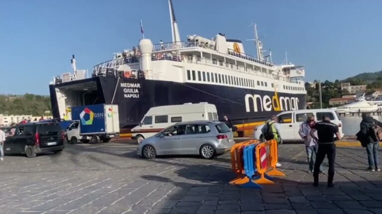 TRASPORTI MARITTIMI, MATTERA: IL PREFETTO VALUTA L’ANTICIPO DELLA CORSA CAREMAR