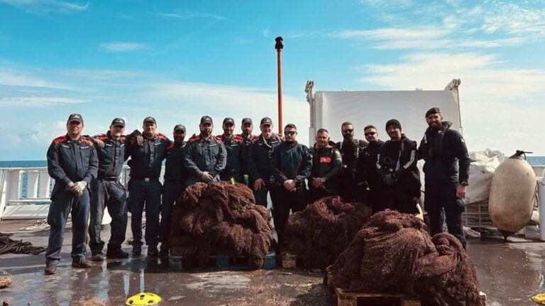 ISCHIA, MAXI RETE FANTASMA RECUPERATA CON LA GREGORETTI NEL REGNO DI NETTUNO