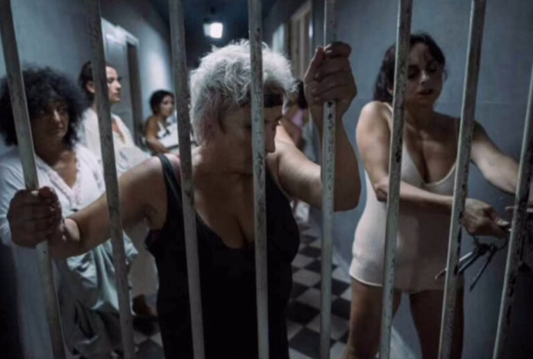 Lucianna De Falco, Ischia nel cuore e Cira sullo schermo: la sua verità nel film La Salita