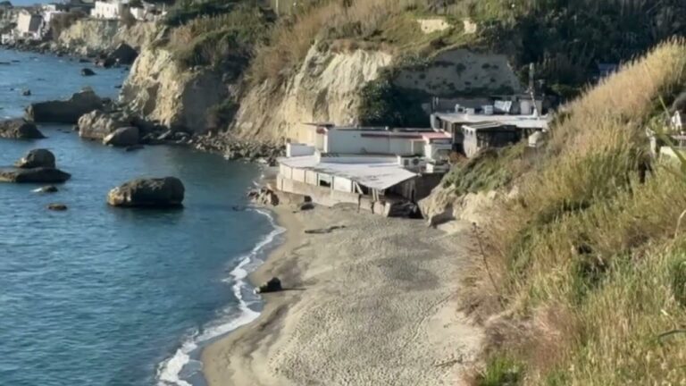 BRAVATA DI PASQUA AI DANNI DEL RISTORANTE CAVA DELL’ISOLA GIA’ DEVASTATO DAI MAROSI